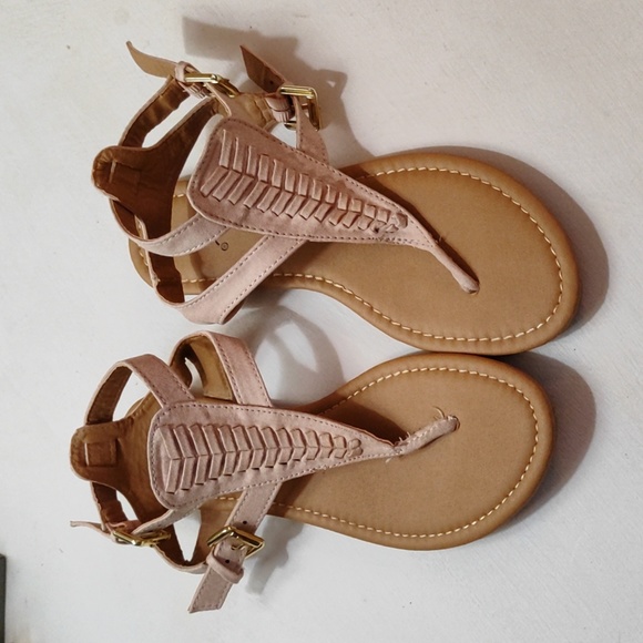 Qupid Gladiator Sandals - Picture 1 of 4